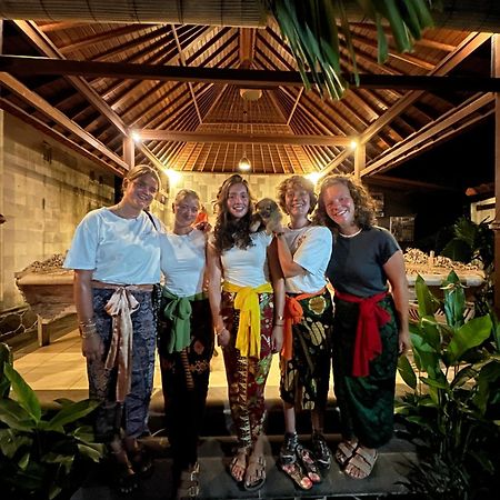 Lembongan Hostel Nusa Lembongan Zewnętrze zdjęcie