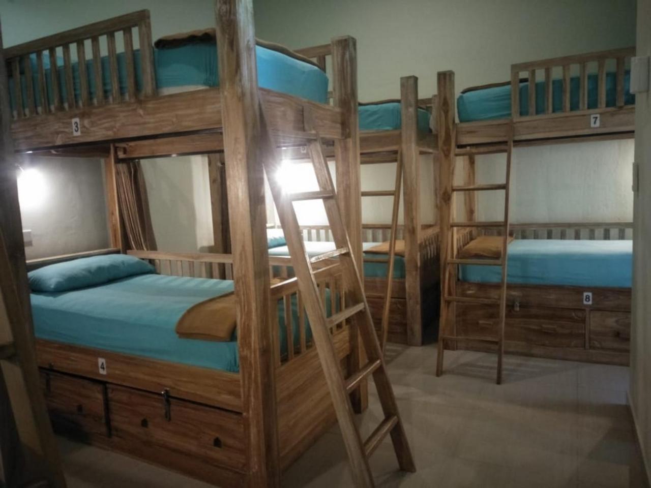 Lembongan Hostel Nusa Lembongan Zewnętrze zdjęcie