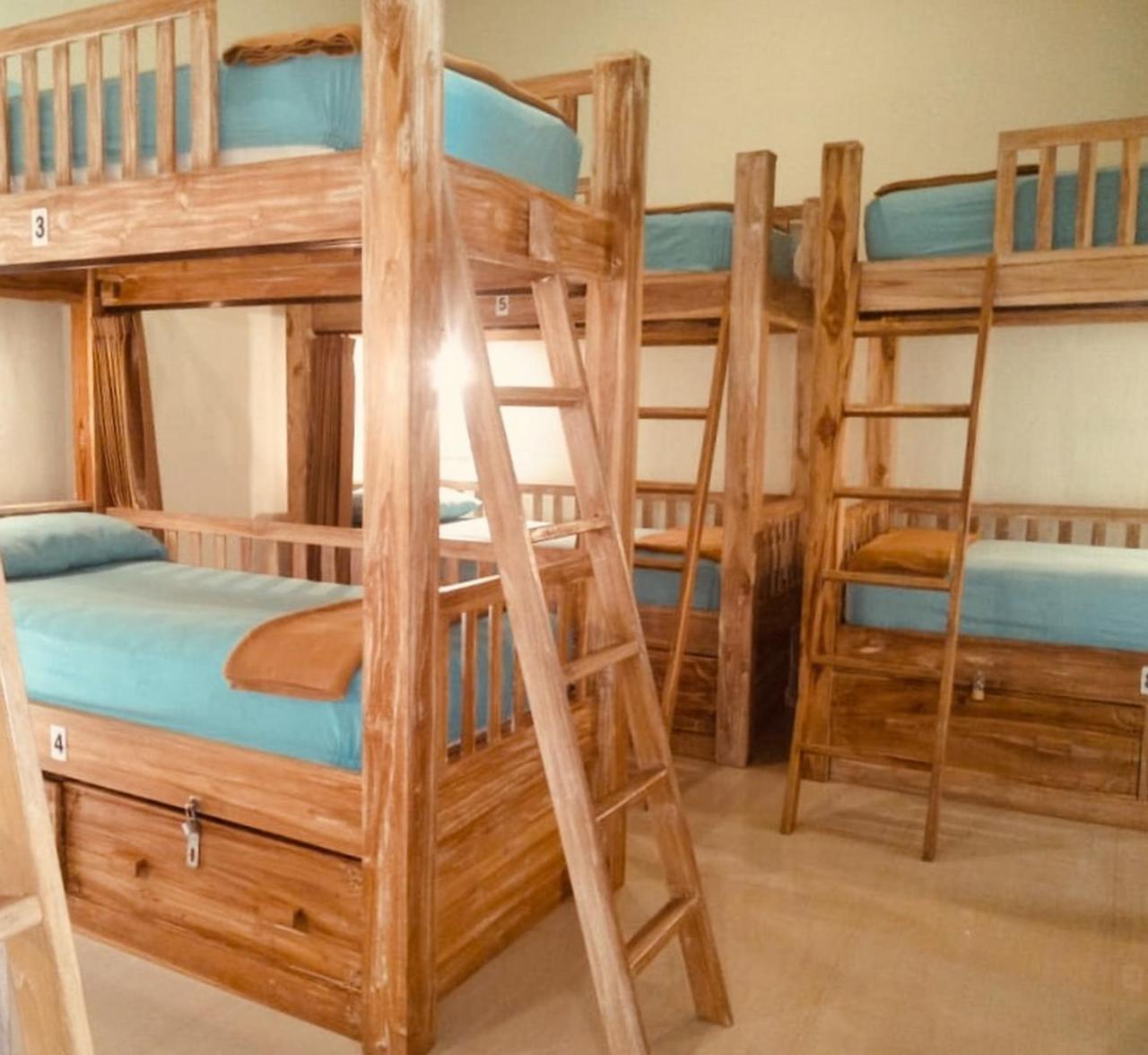 Lembongan Hostel Nusa Lembongan Zewnętrze zdjęcie