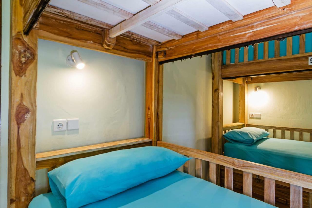 Lembongan Hostel Nusa Lembongan Zewnętrze zdjęcie