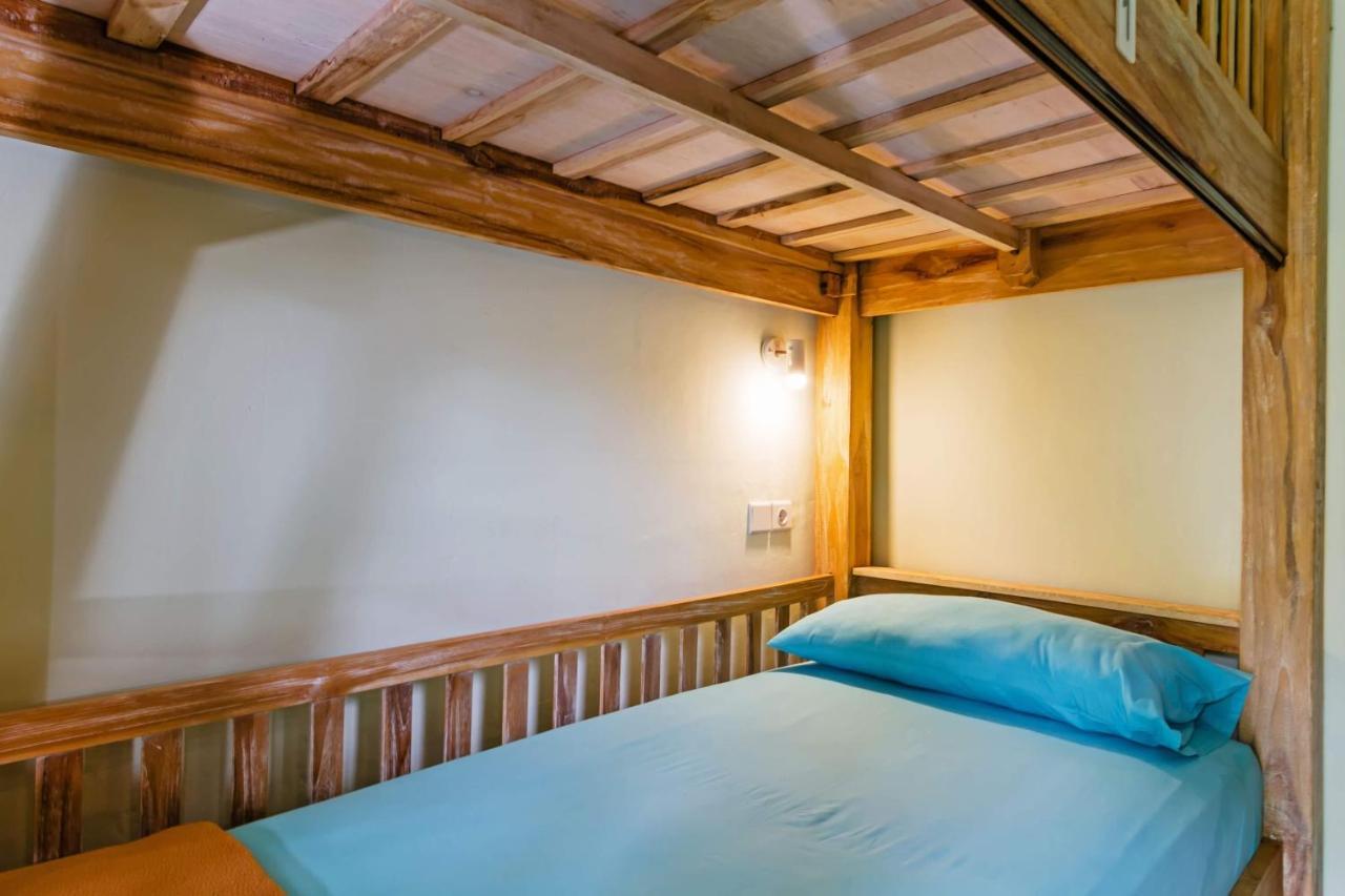 Lembongan Hostel Nusa Lembongan Zewnętrze zdjęcie